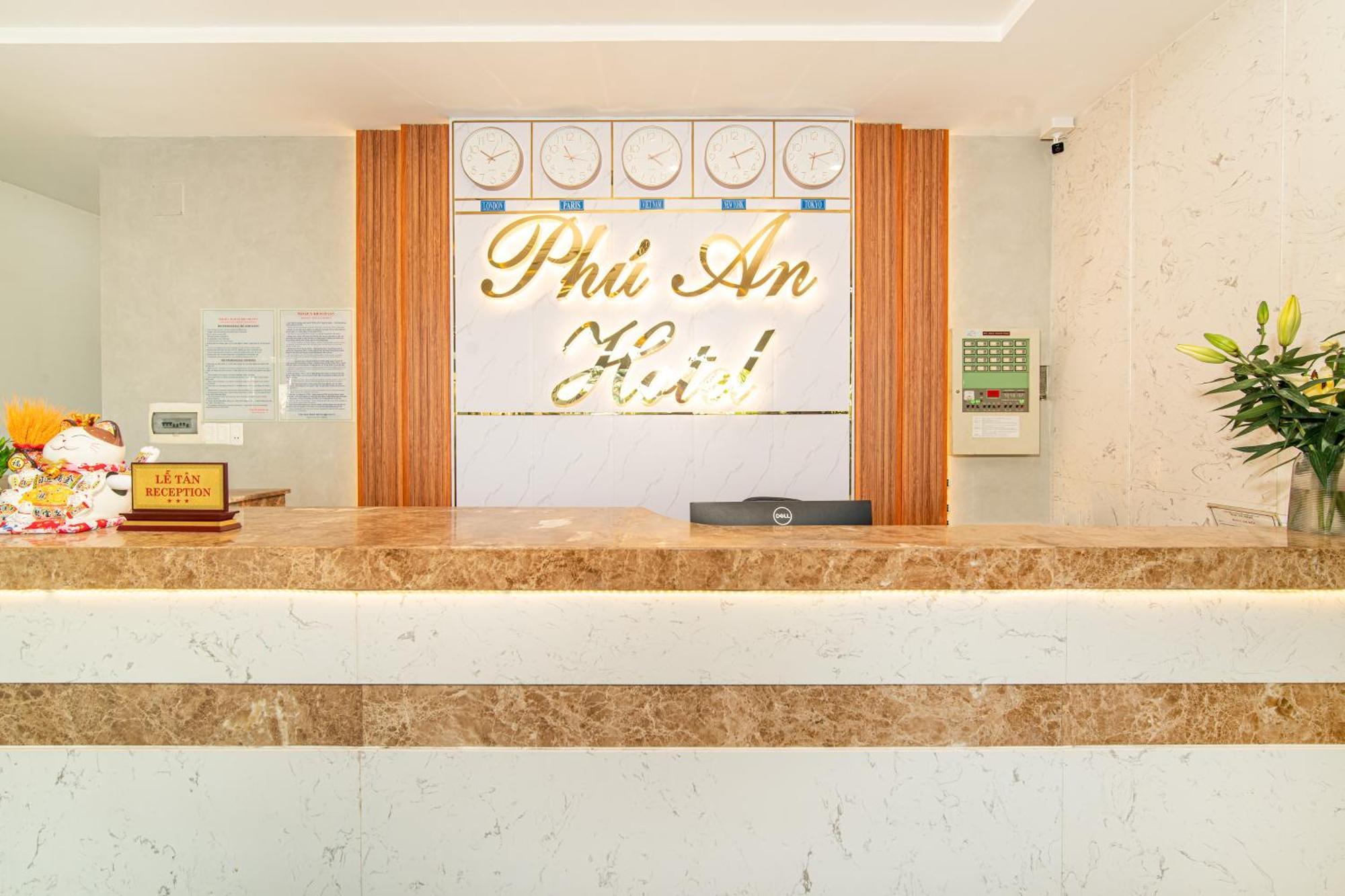 Phu An Hotel Da Nang Buitenkant foto